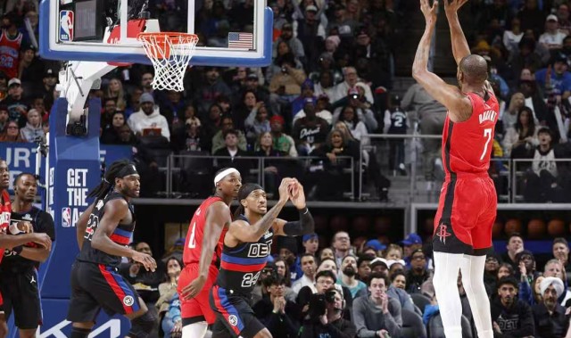 开云官网-背靠背两战68分燃尽了！37岁KD不足24小时鏖战85分钟：火箭又啃老