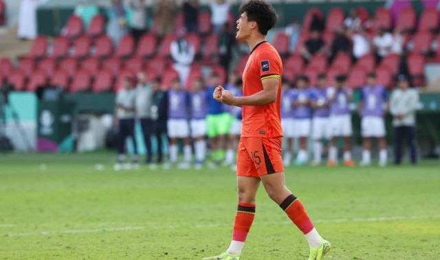 开云体育入口-泰山带刀后卫！20岁彭啸2球U23国足头号射手 曾在中乙3连梅开二度