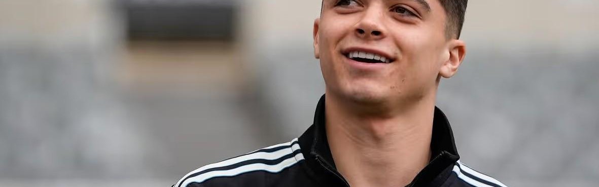 开云体育入口-刘易斯-米利：目前我恢复得差不多了，希望在客战巴萨时复出